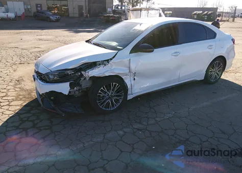 2022 Kia Forte Gt-Line z USA, uszkodzony, nr VIN 3KPF54AD9NE472006